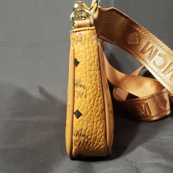 MCM purse - Picture 4 of 6